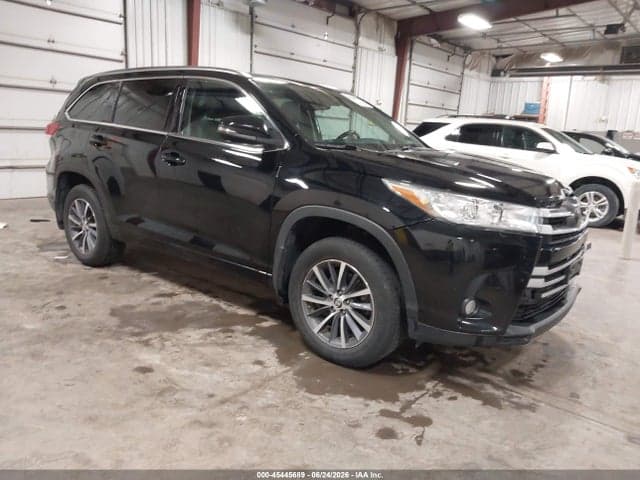 2018 TOYOTA HIGHLANDER XLE 1