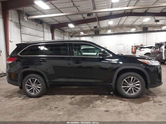 2018 TOYOTA HIGHLANDER XLE 13