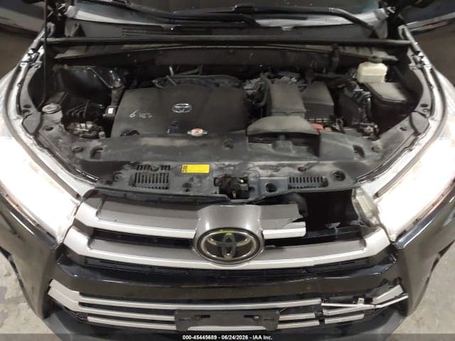 2018 TOYOTA HIGHLANDER XLE 10