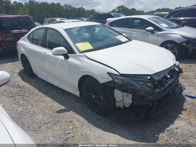 2025 TOYOTA CAMRY SE - 1