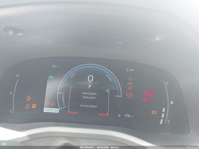 2025 TOYOTA CAMRY SE 7