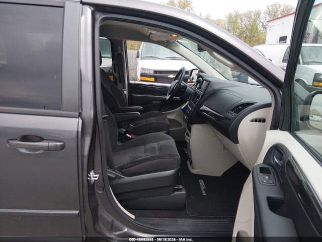 2017 DODGE GRAND CARAVAN SE 5