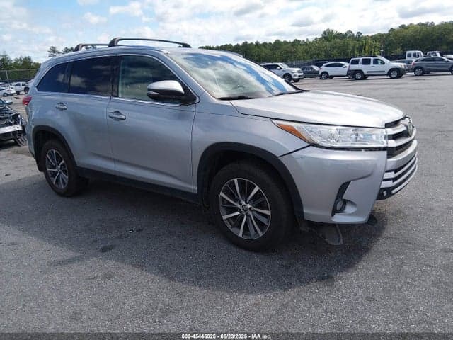 2019 TOYOTA HIGHLANDER XLE 1