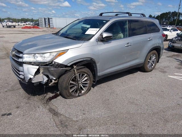 2019 TOYOTA HIGHLANDER XLE 2