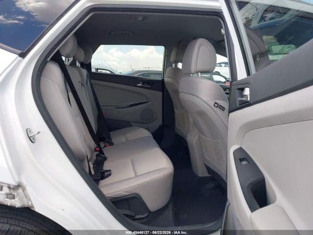 2018 HYUNDAI TUCSON SEL 8