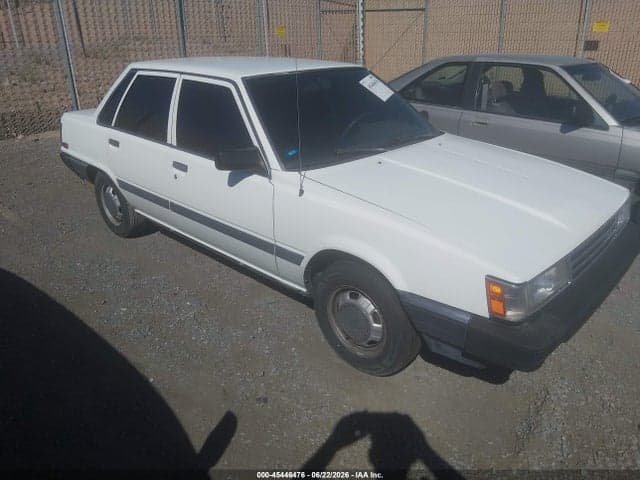 1985 TOYOTA CAMRY DLX