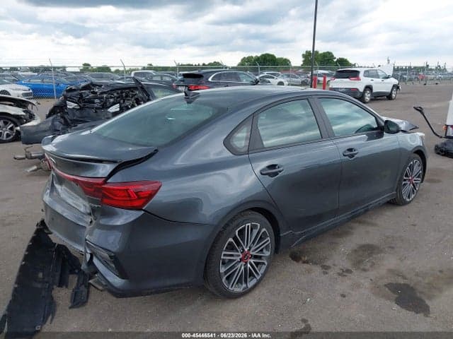 2021 KIA FORTE GT 4