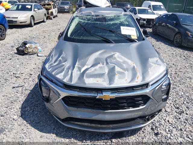 2025 CHEVROLET TRAX 1LT 6