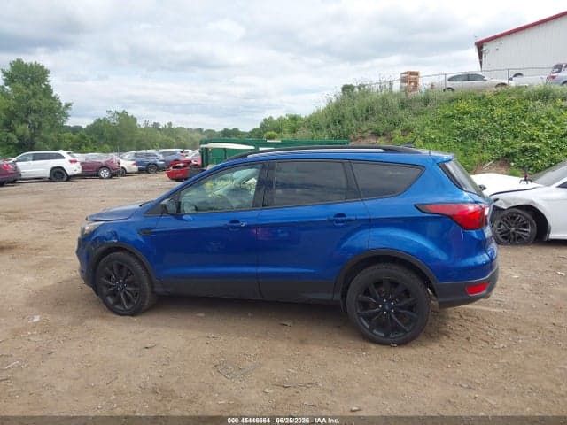 2019 FORD ESCAPE SE 14