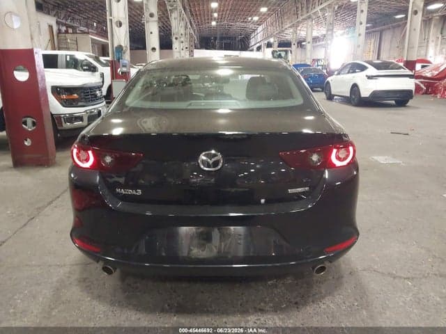 2022 MAZDA MAZDA3 SELECT 17