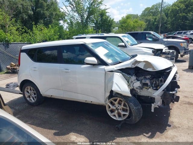 2022 KIA SOUL LX 14