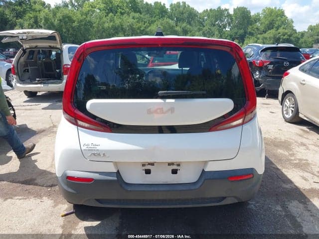 2022 KIA SOUL LX 17