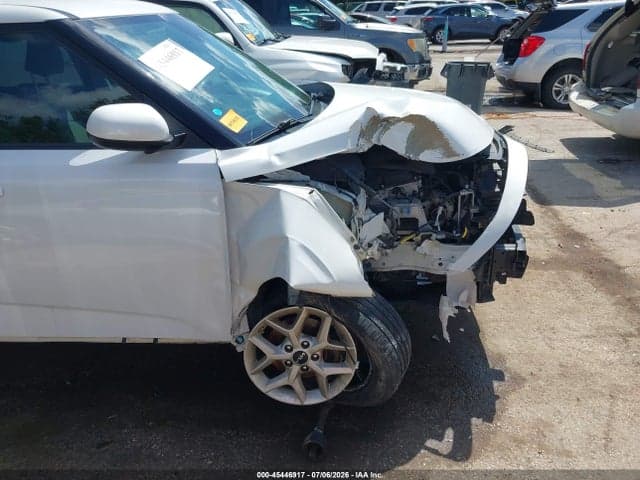 2022 KIA SOUL LX 18
