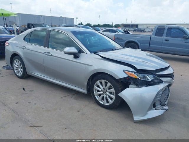 2020 TOYOTA CAMRY LE 1