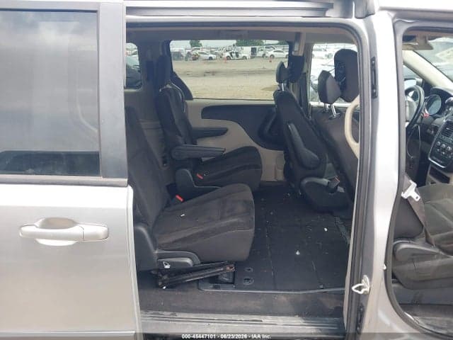 2017 DODGE GRAND CARAVAN SE 8