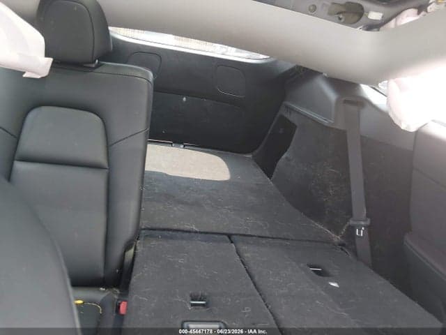 2023 TESLA MODEL Y 8