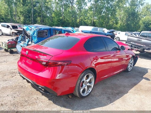 2019 ALFA ROMEO GIULIA TI SPORT AWD 4