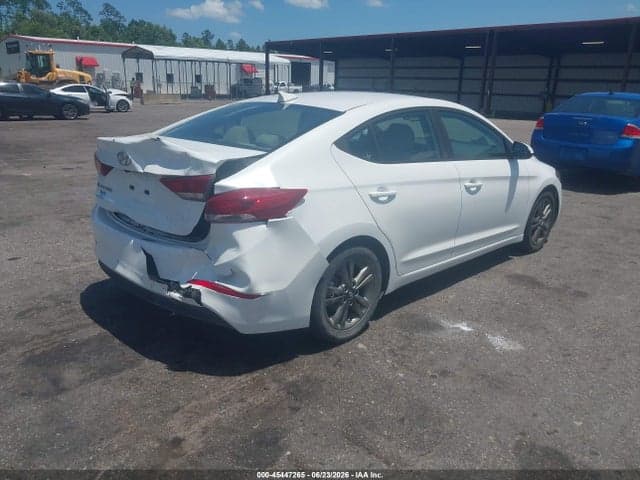 2018 HYUNDAI ELANTRA SEL 4