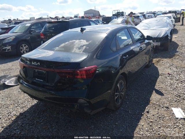 2024 KIA FORTE LXS 4