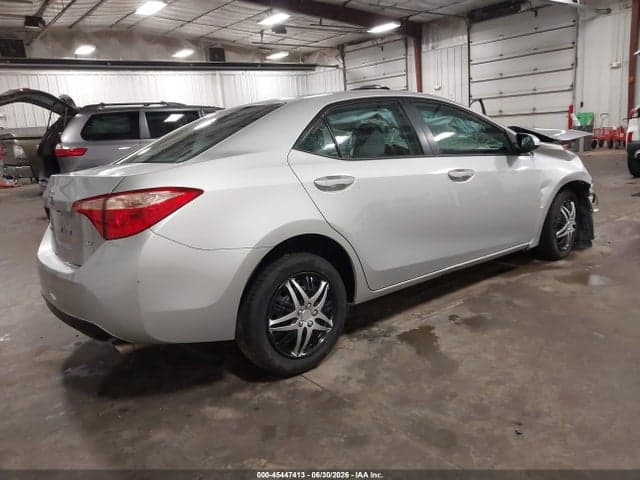 2018 TOYOTA COROLLA LE 4