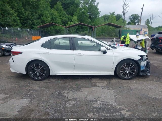 2018 TOYOTA CAMRY SE 13