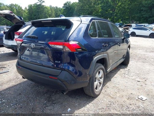 2021 TOYOTA RAV4 XLE 4