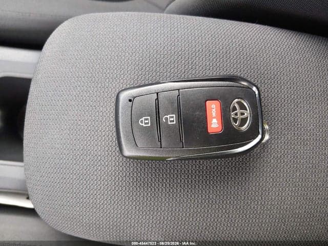2026 TOYOTA COROLLA CROSS LE 11