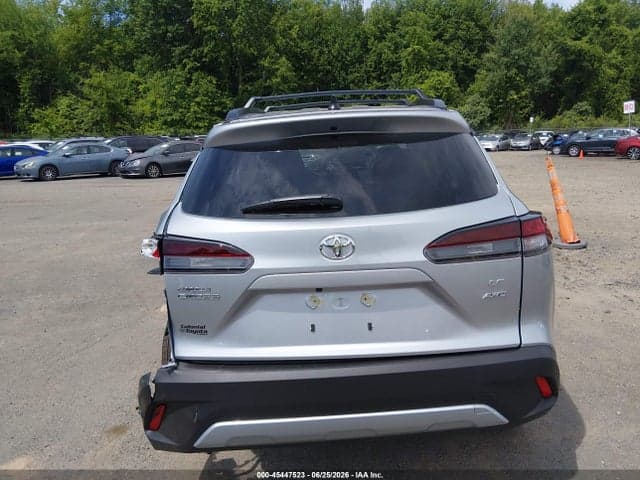 2026 TOYOTA COROLLA CROSS LE 16