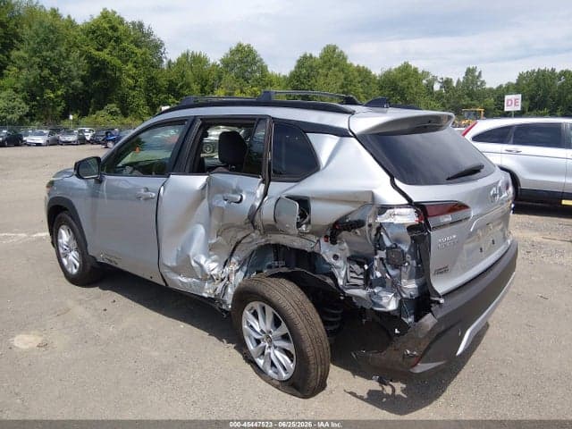 2026 TOYOTA COROLLA CROSS LE 3