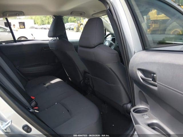 2026 TOYOTA COROLLA CROSS LE 8