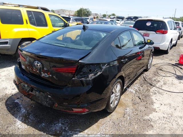 2019 HYUNDAI ELANTRA SEL 4