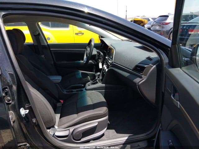 2019 HYUNDAI ELANTRA SEL 5