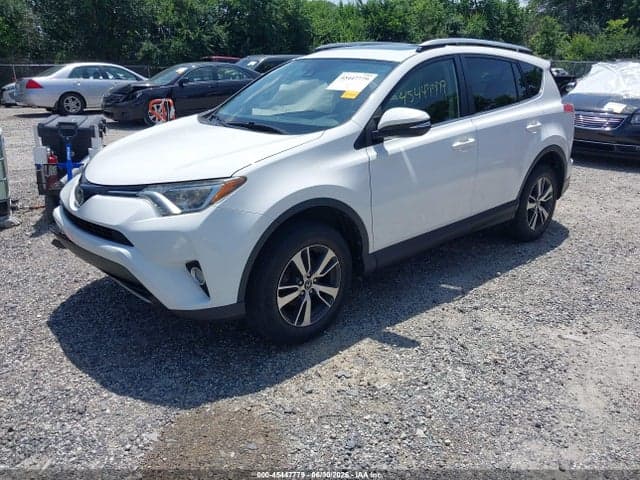 2018 TOYOTA RAV4 XLE 2