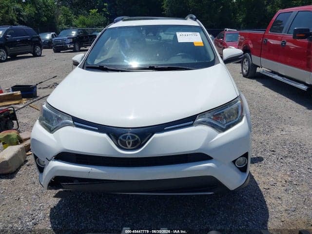 2018 TOYOTA RAV4 XLE 13