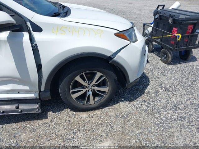 2018 TOYOTA RAV4 XLE 19