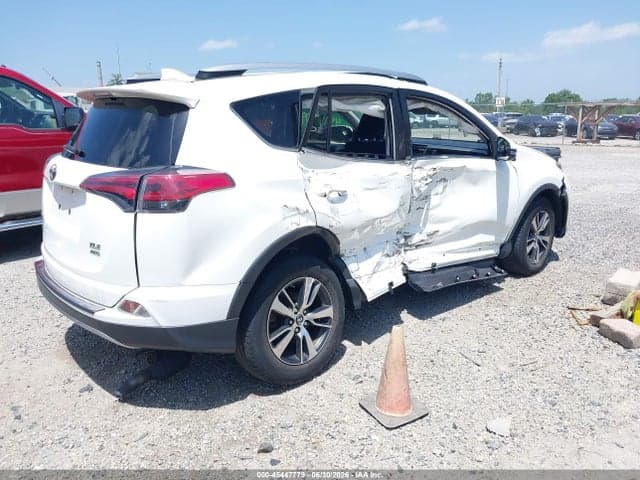 2018 TOYOTA RAV4 XLE 4