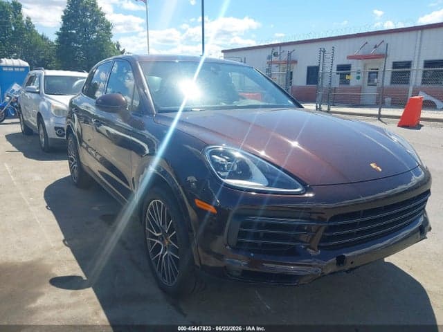 2023 PORSCHE CAYENNE PLATINUM