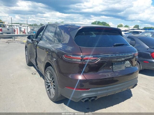 2023 PORSCHE CAYENNE PLATINUM 3