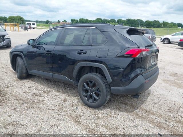 2021 TOYOTA RAV4 LE 3
