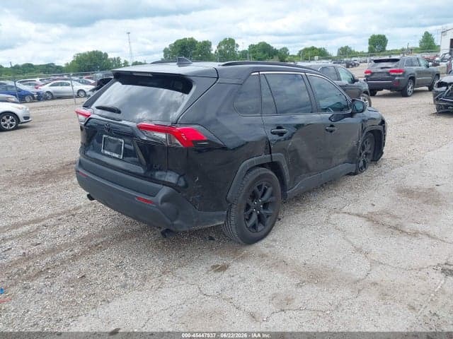 2021 TOYOTA RAV4 LE 4