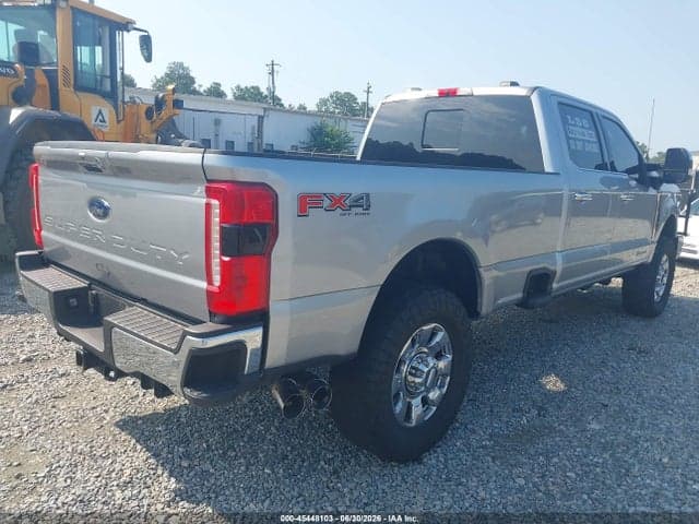 2024 FORD F-250 LARIAT 4