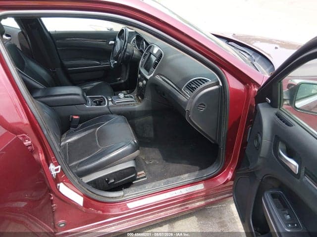2019 CHRYSLER 300 LIMITED 5