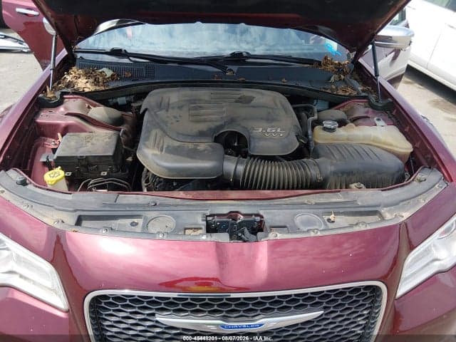 2019 CHRYSLER 300 LIMITED 10