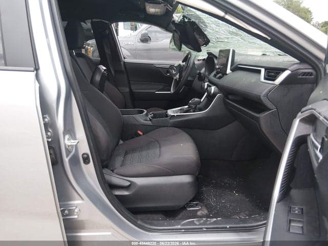 2025 TOYOTA RAV4 HYBRID SE 5