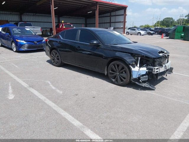 2022 NISSAN ALTIMA SR FWD - 1