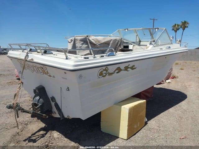 1972 IMP 23 FOOT CABIN CRUISER 4
