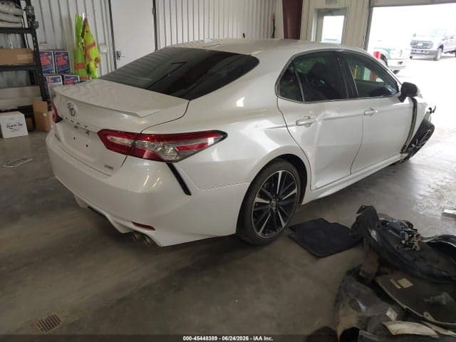 2019 TOYOTA CAMRY XSE 4
