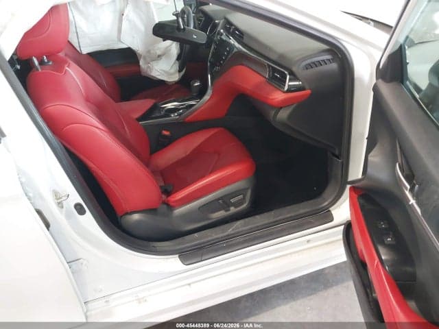 2019 TOYOTA CAMRY XSE 5