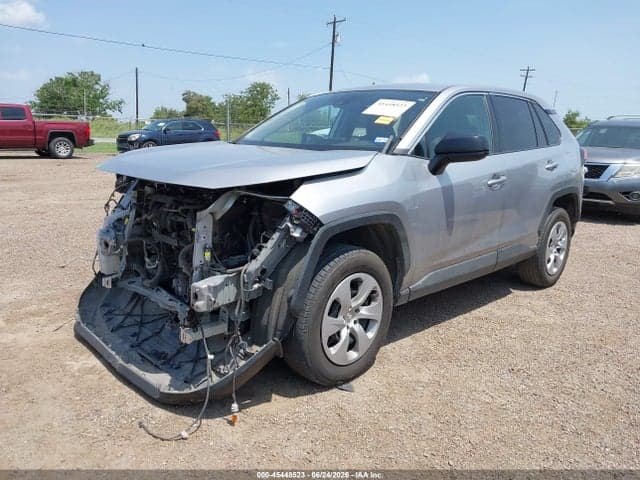 2022 TOYOTA RAV4 LE 2