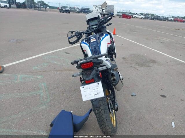 2026 HONDA CRF1000 D 6
